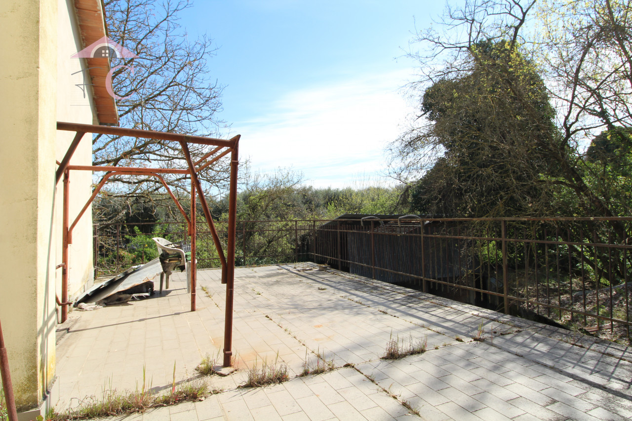 narni casa singola con terreno 11.jpg